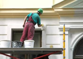 The Role of a House Painter in a Home Renovation Project - Playqup